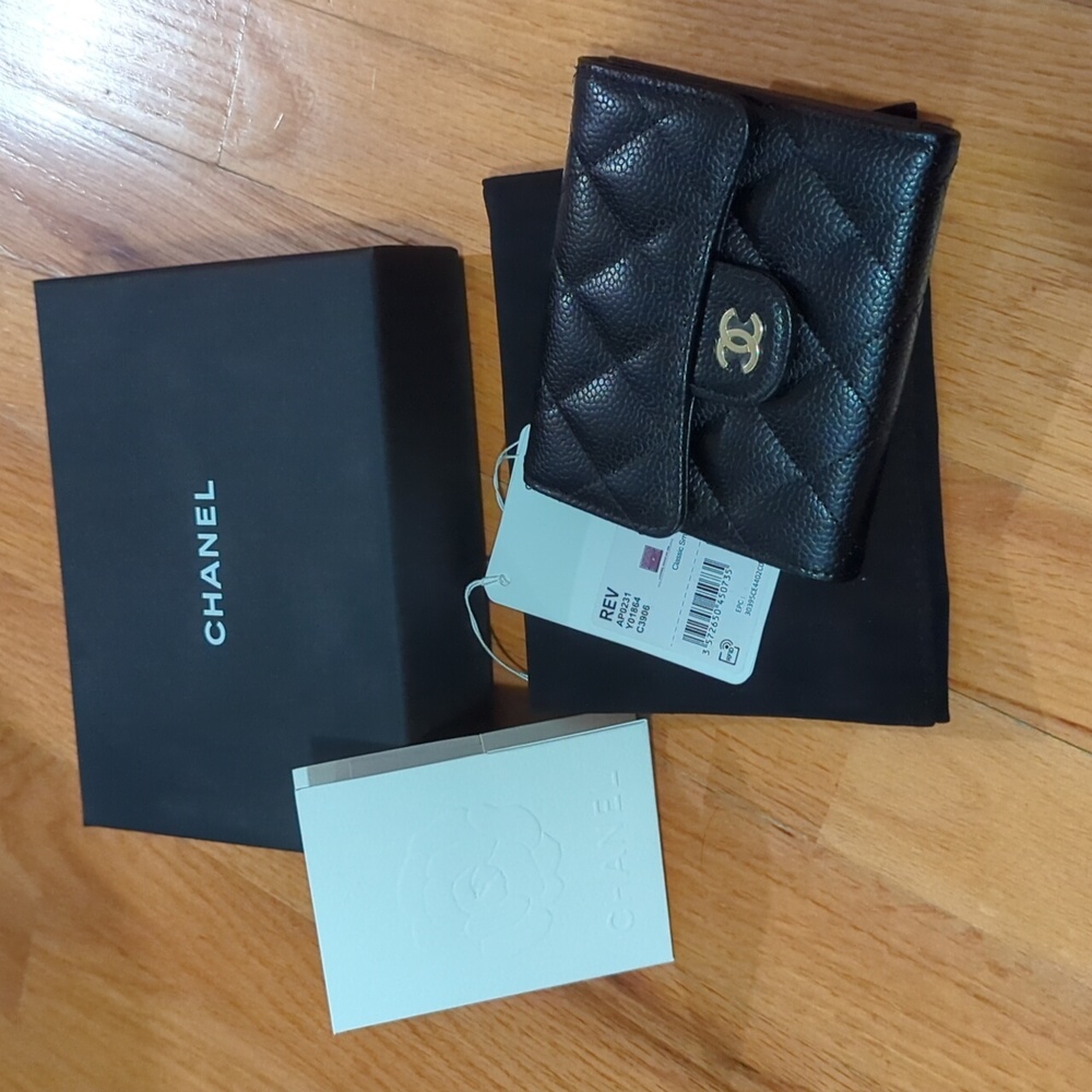 CHANEL Black Caviar Wallet